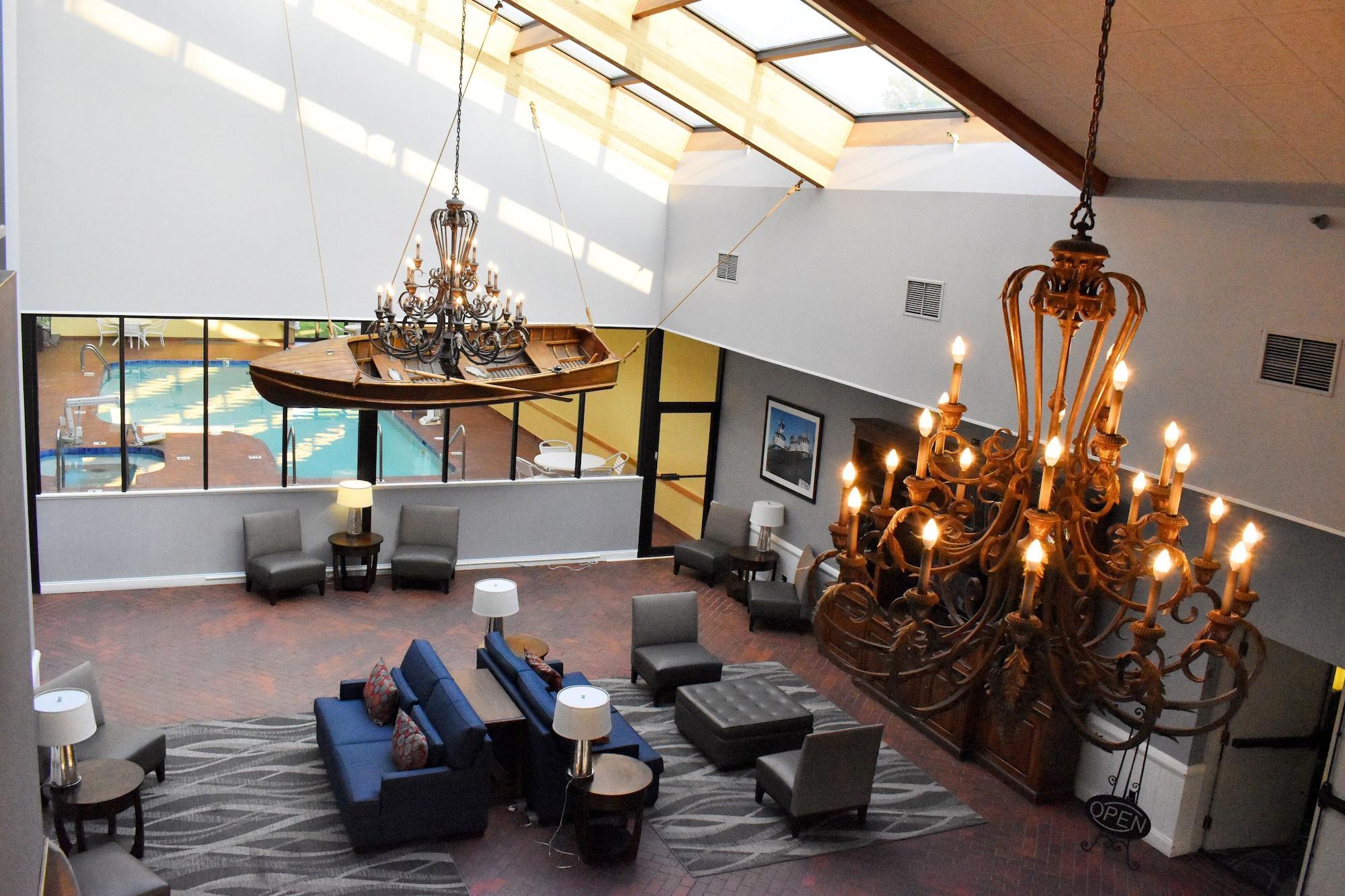 The Inn On Maritime Bay, Ascend Hotel Collection Manitowoc Exterior photo