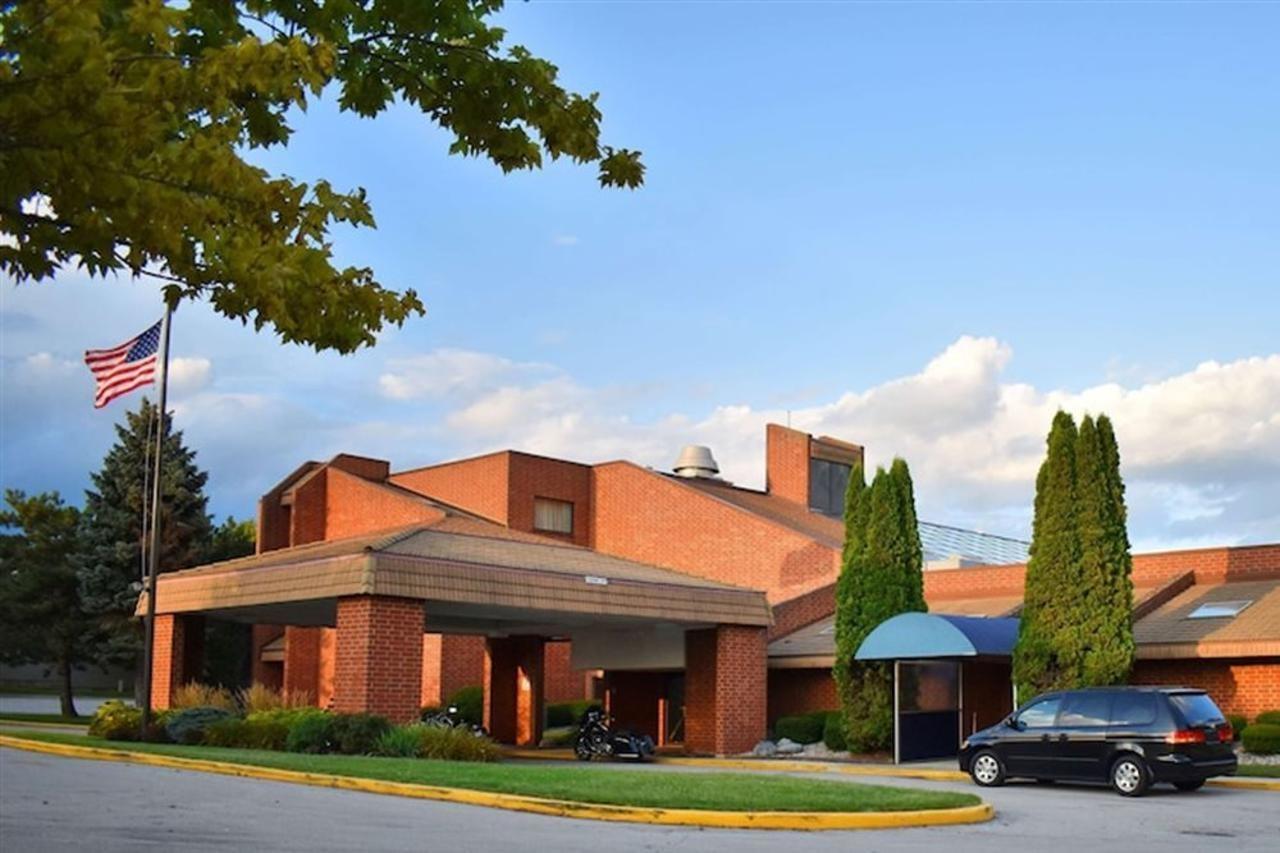 The Inn On Maritime Bay, Ascend Hotel Collection Manitowoc Exterior photo