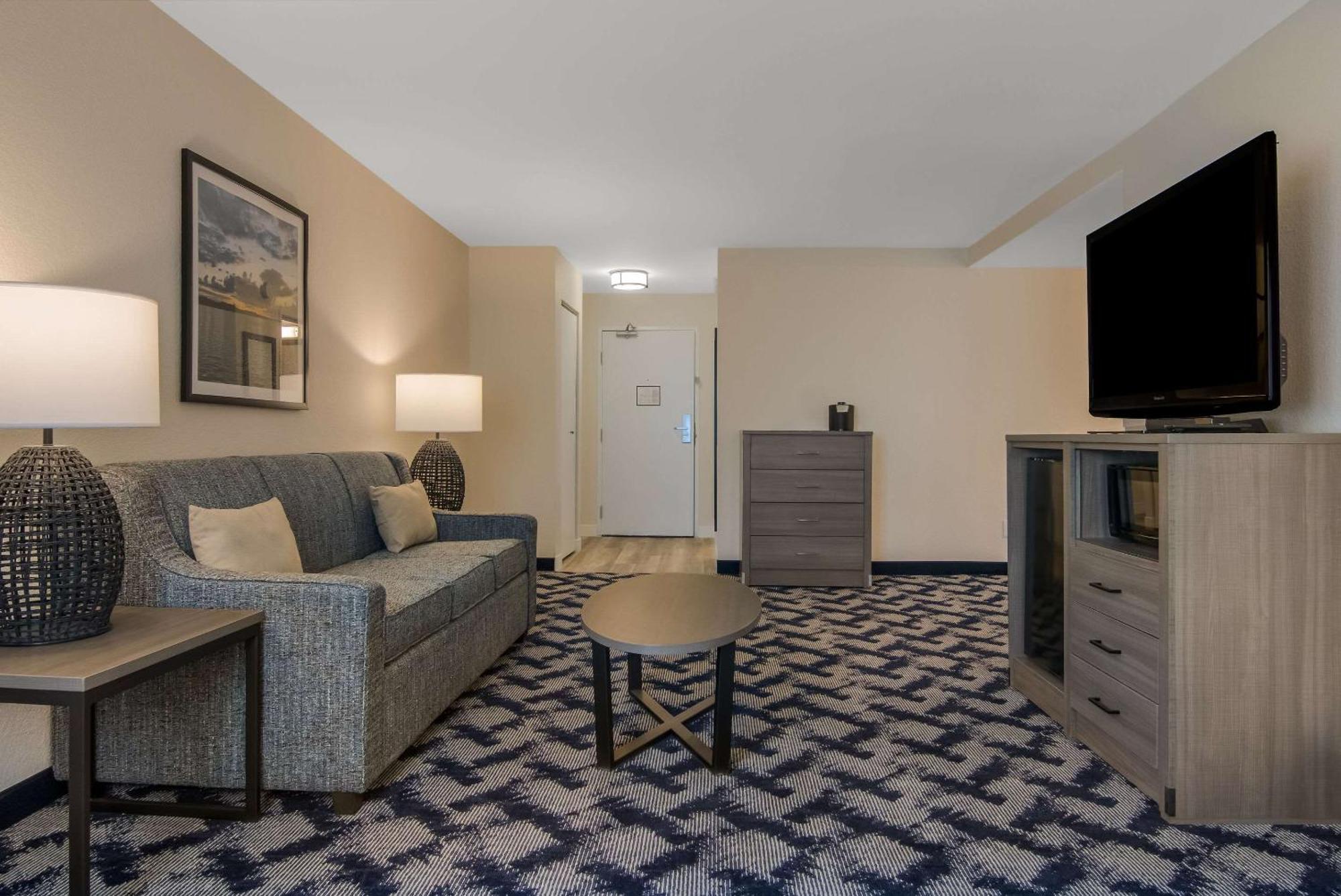 The Inn On Maritime Bay, Ascend Hotel Collection Manitowoc Exterior photo